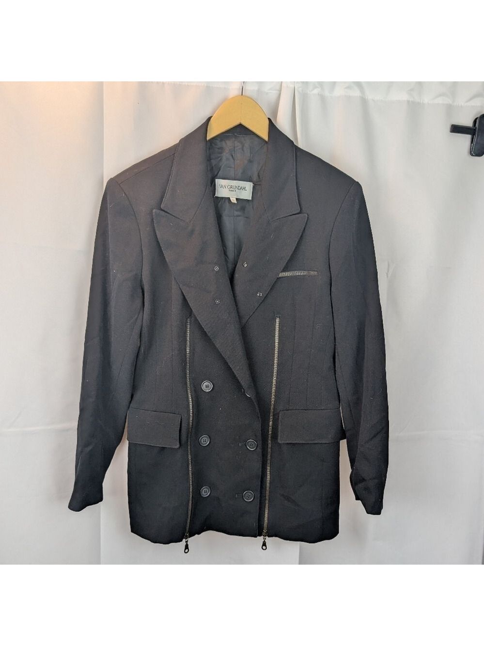 Ivan Grundahl blazer size L in EUC